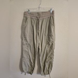 North Face Womens Medium Joggers Beige Stretch Lightweight Active Hiking